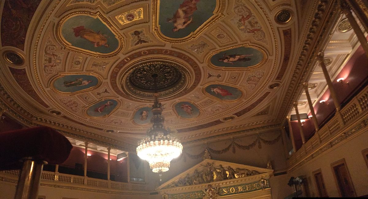 008 - Komentovaná prohlídka Národního divadla - IMG-7921.JPG