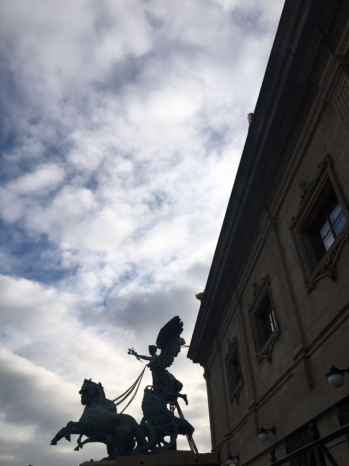 016 - Komentovaná prohlídka Národního divadla - IMG-7934.JPG