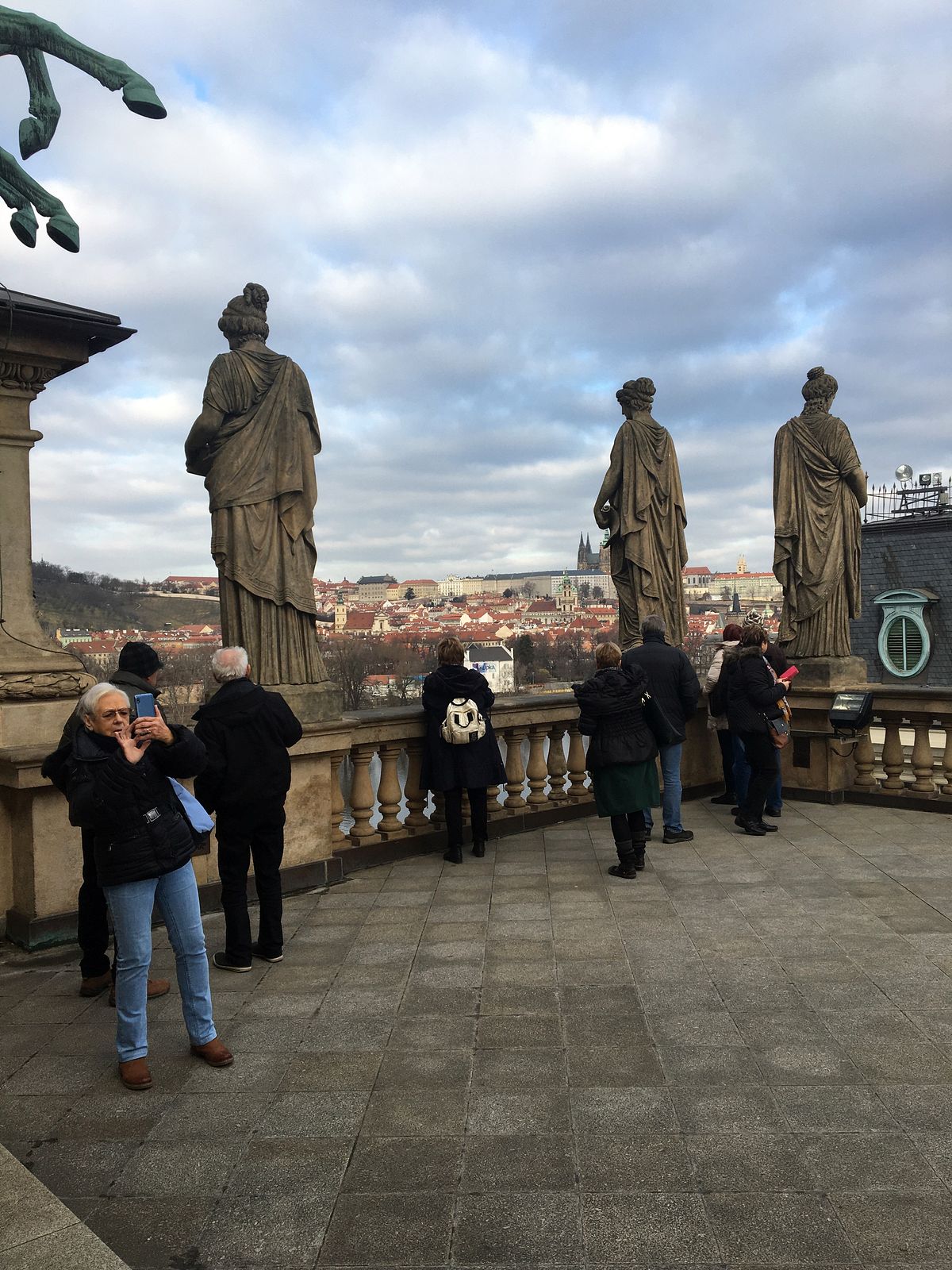 021 - Komentovaná prohlídka Národního divadla - IMG-7940.JPG