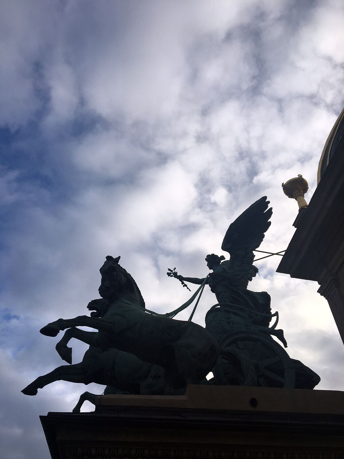 026 - Komentovaná prohlídka Národního divadla - IMG-7947.JPG