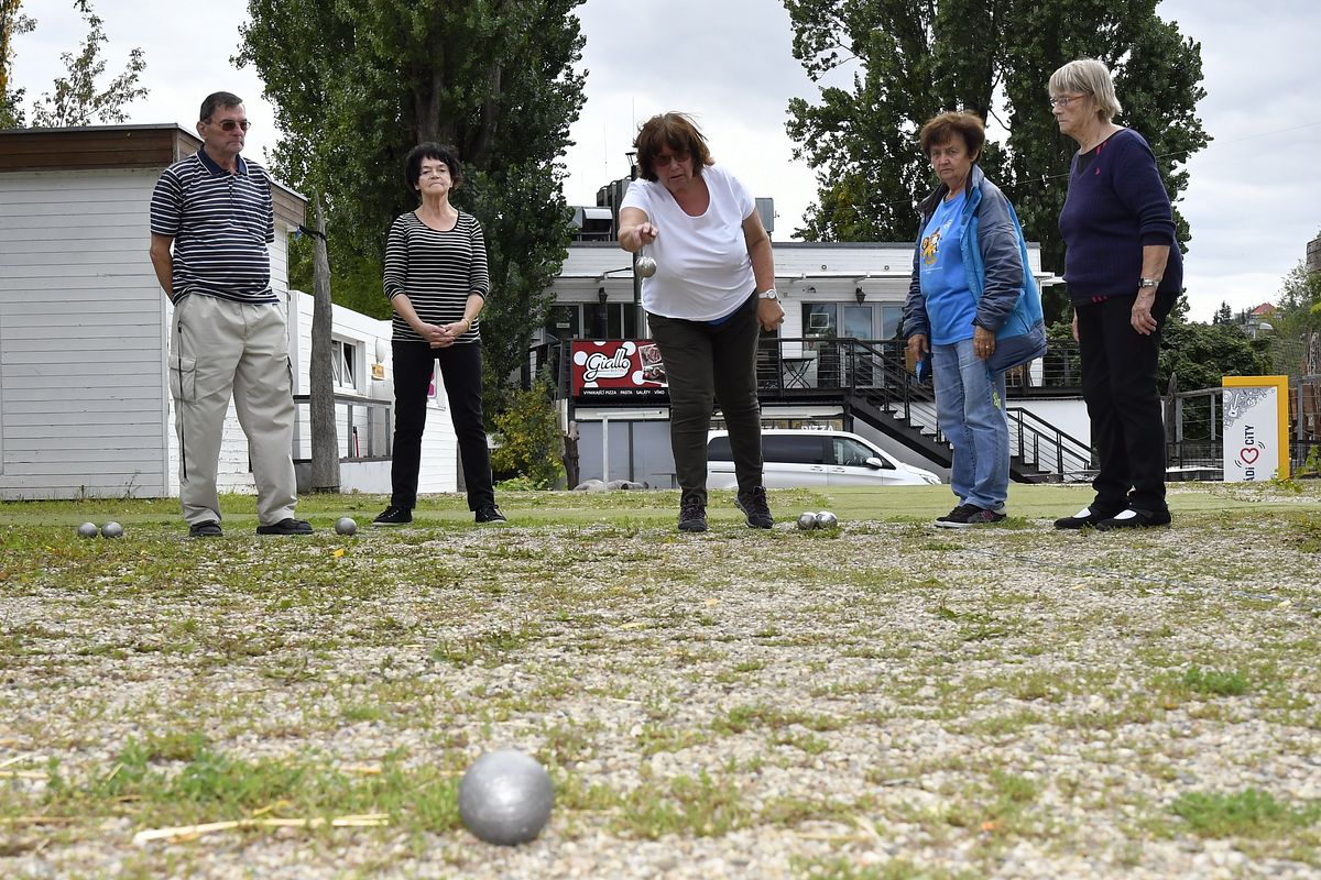 Turnaj v pétangue ve Žlutých lázních  2019  009.JPG