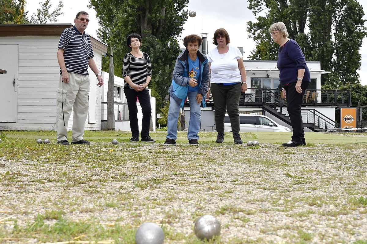 Turnaj v pétangue ve Žlutých lázních  2019  010.JPG