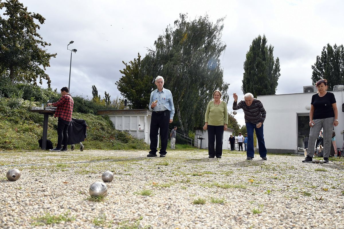 Turnaj v pétangue ve Žlutých lázních  2019  015.JPG