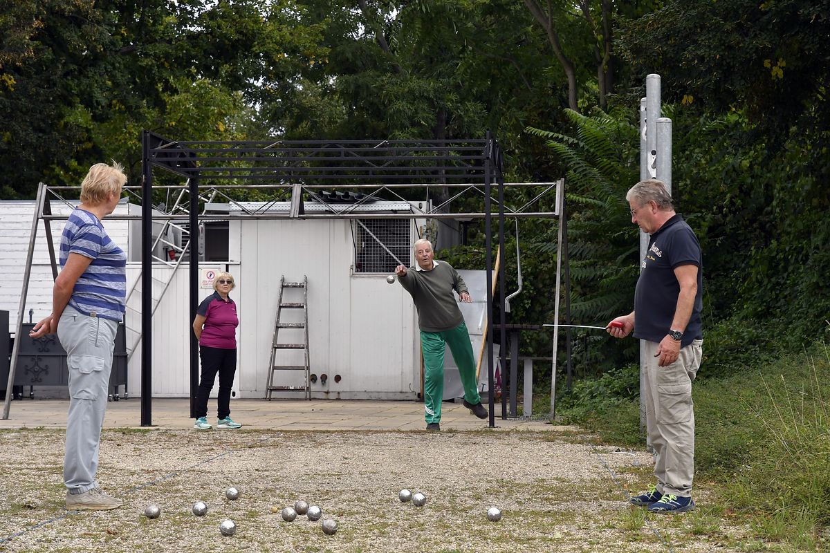 Turnaj v pétangue ve Žlutých lázních  2019  034.JPG