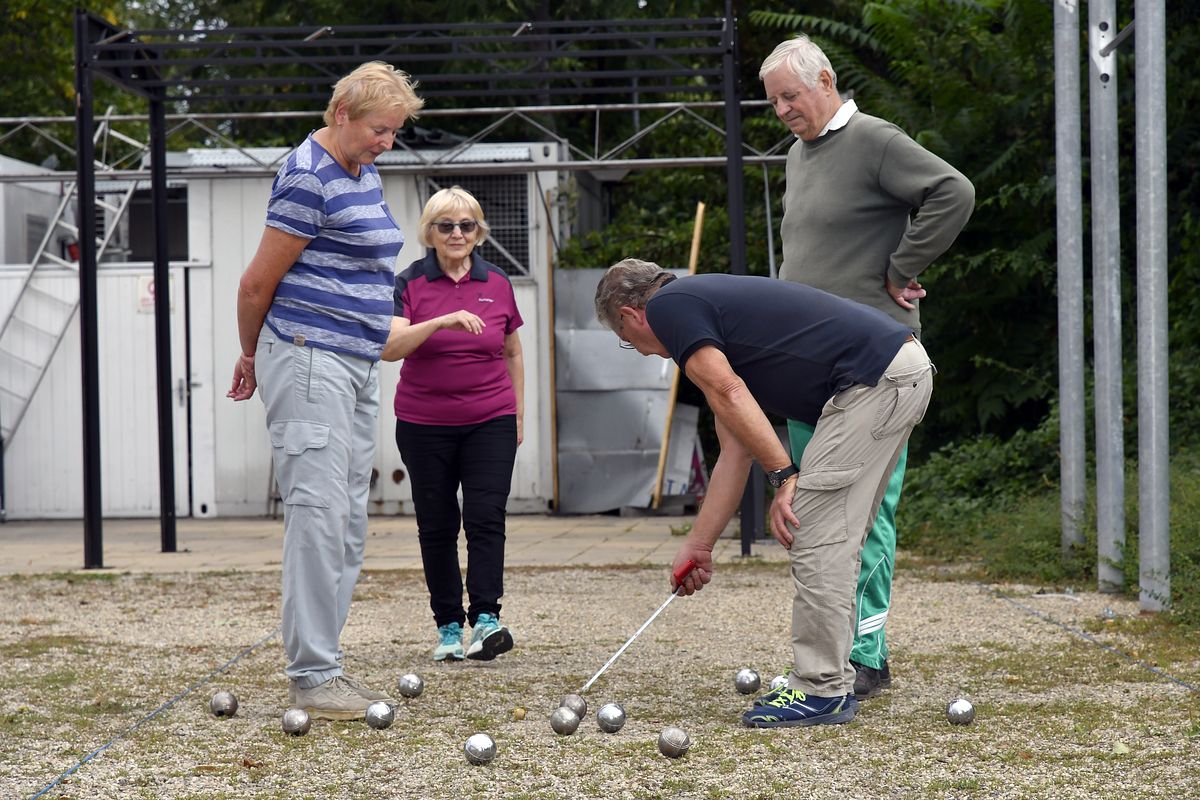 Turnaj v pétangue ve Žlutých lázních  2019  035.JPG