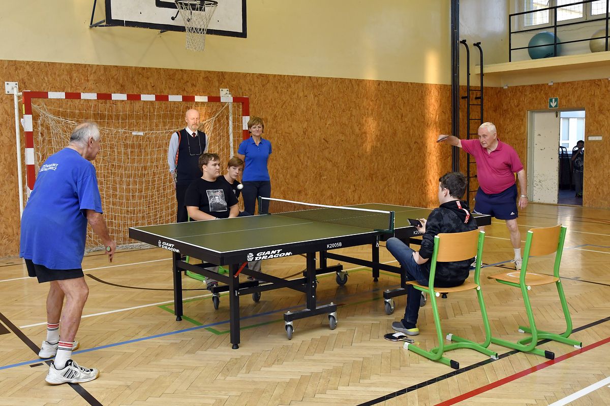 Turnaj ve stolním tenise pro seniory 2019 037.JPG