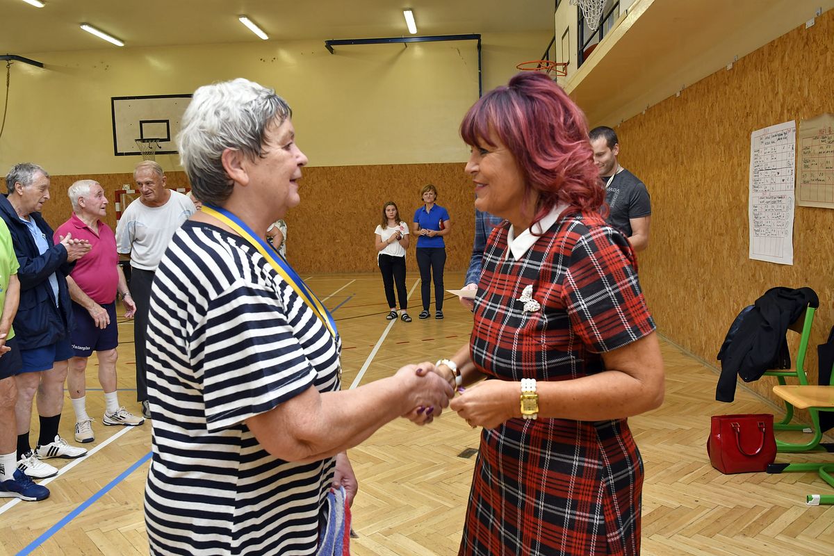 Turnaj ve stolním tenise pro seniory 2019 050.JPG