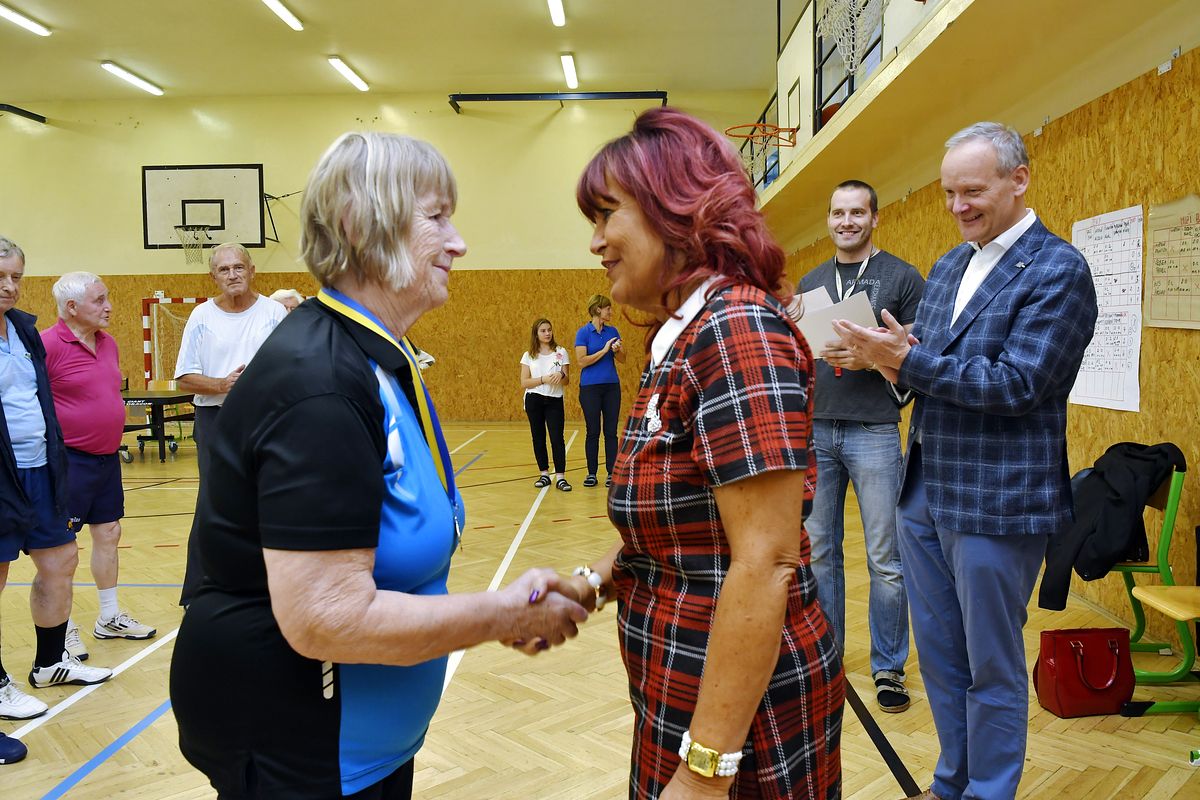 Turnaj ve stolním tenise pro seniory 2019 051.JPG