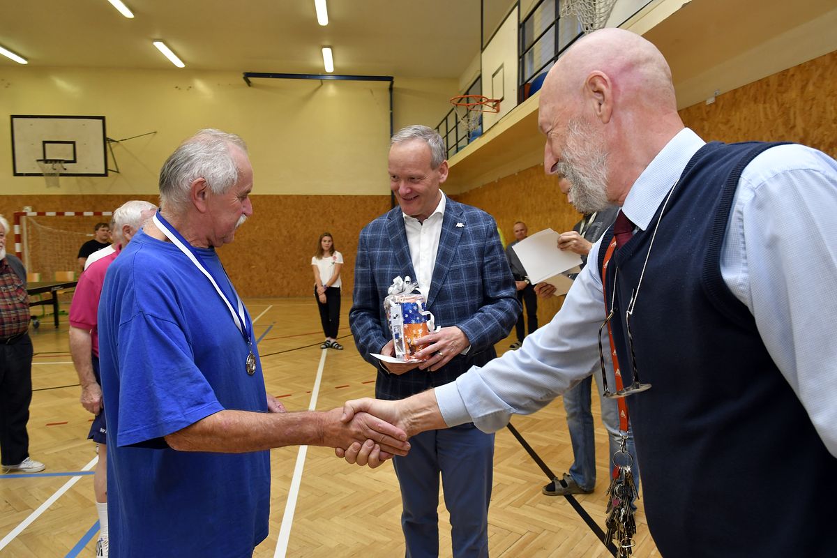 Turnaj ve stolním tenise pro seniory 2019 061.JPG