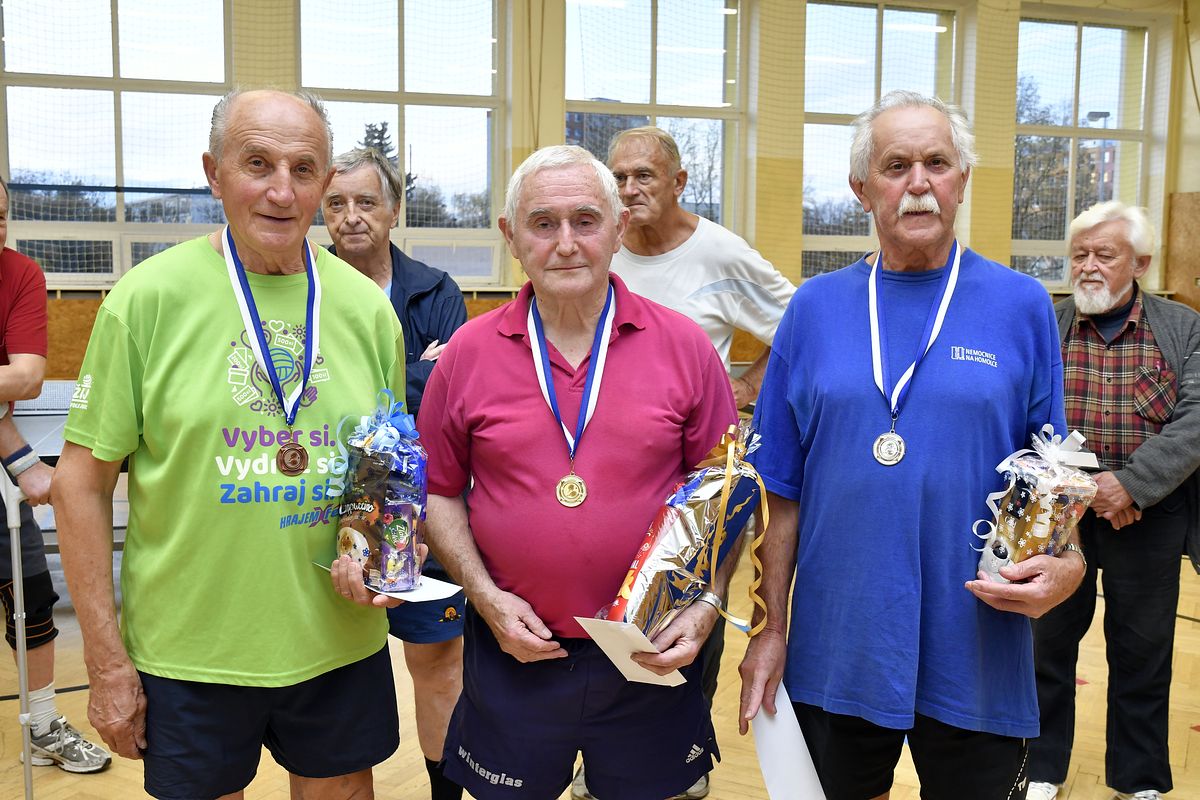 Turnaj ve stolním tenise pro seniory 2019 066.JPG