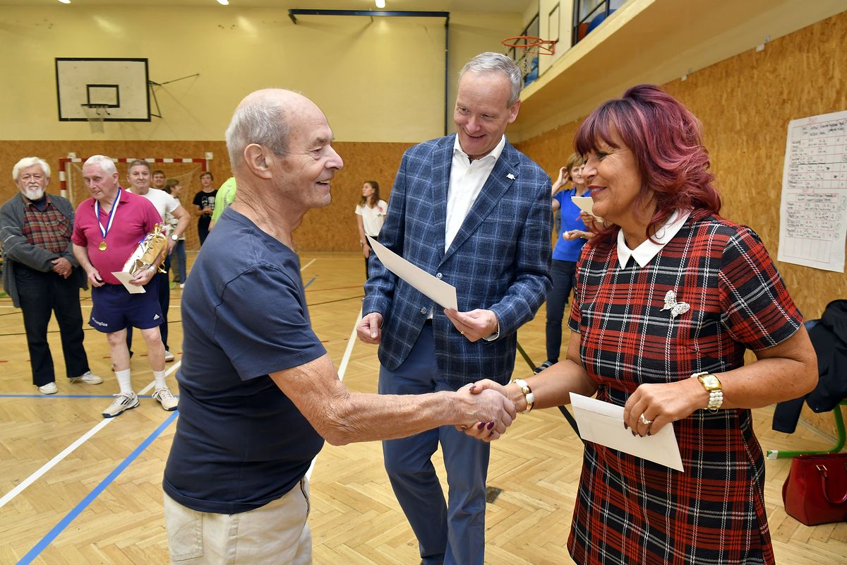 Turnaj ve stolním tenise pro seniory 2019 068.JPG