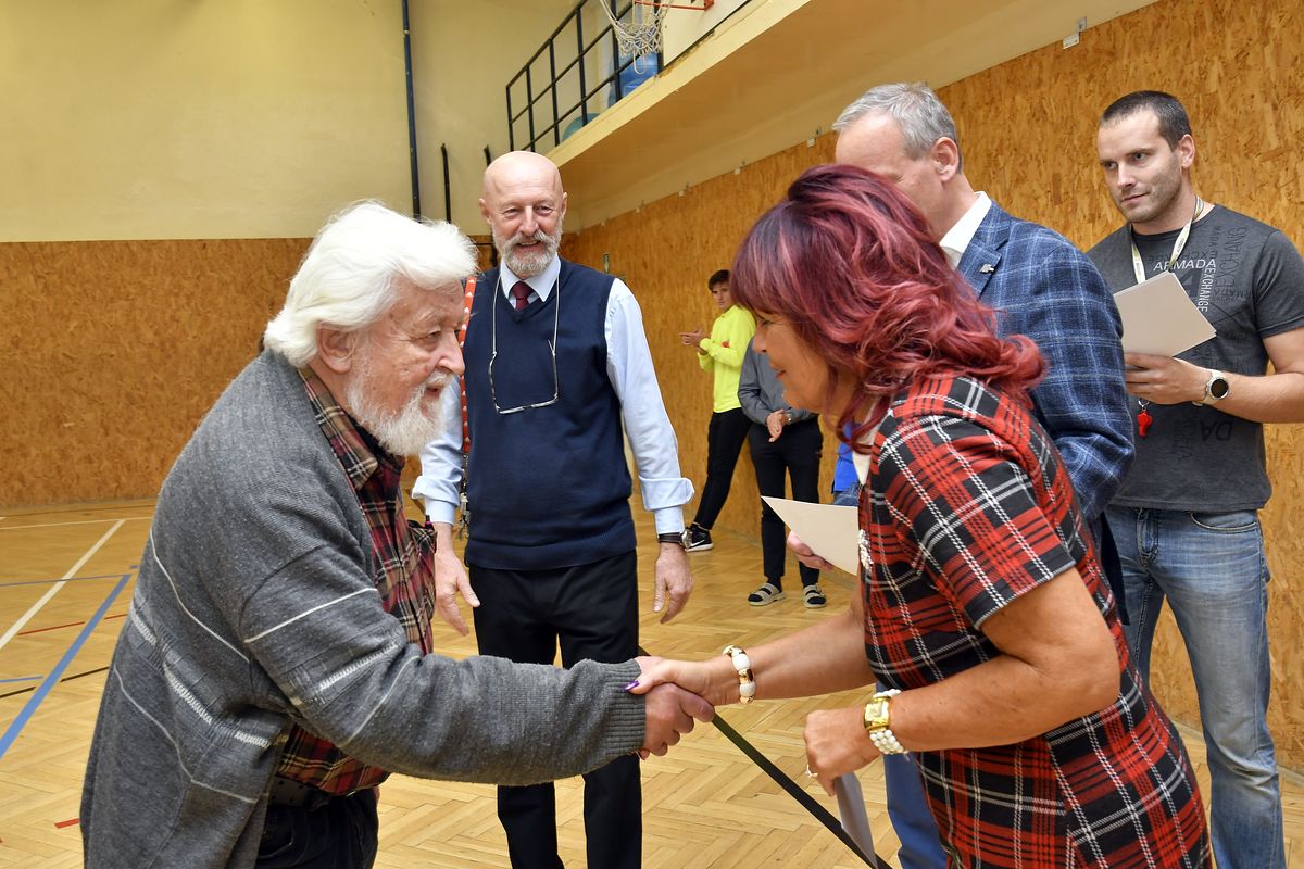 Turnaj ve stolním tenise pro seniory 2019 074.JPG