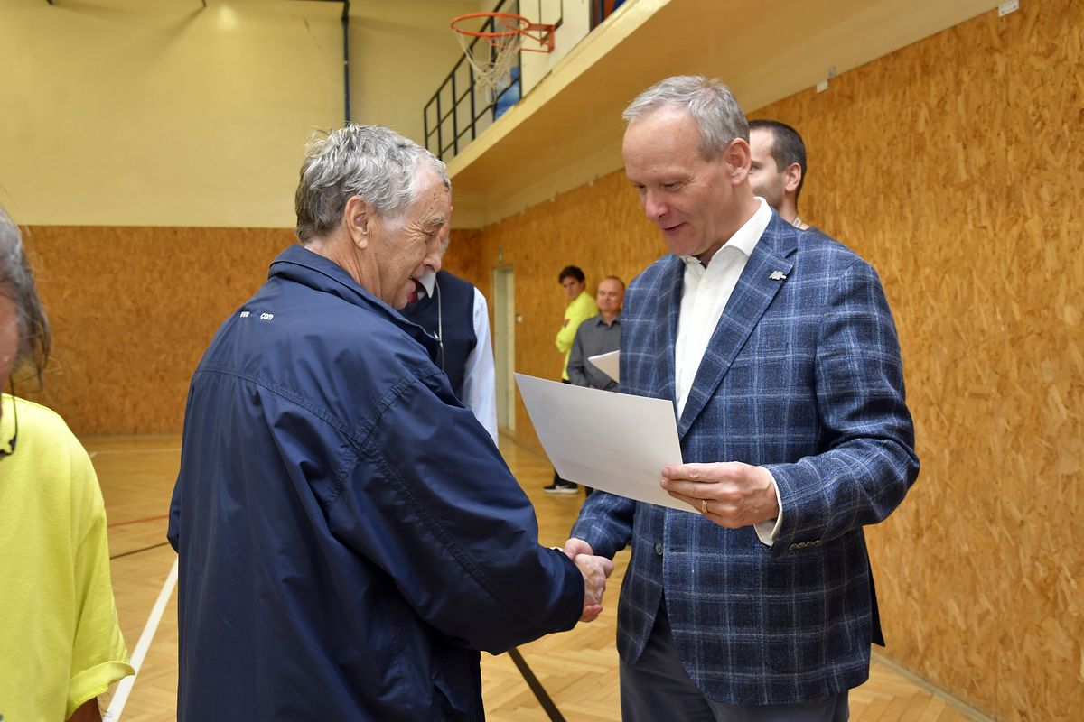 Turnaj ve stolním tenise pro seniory 2019 078.JPG