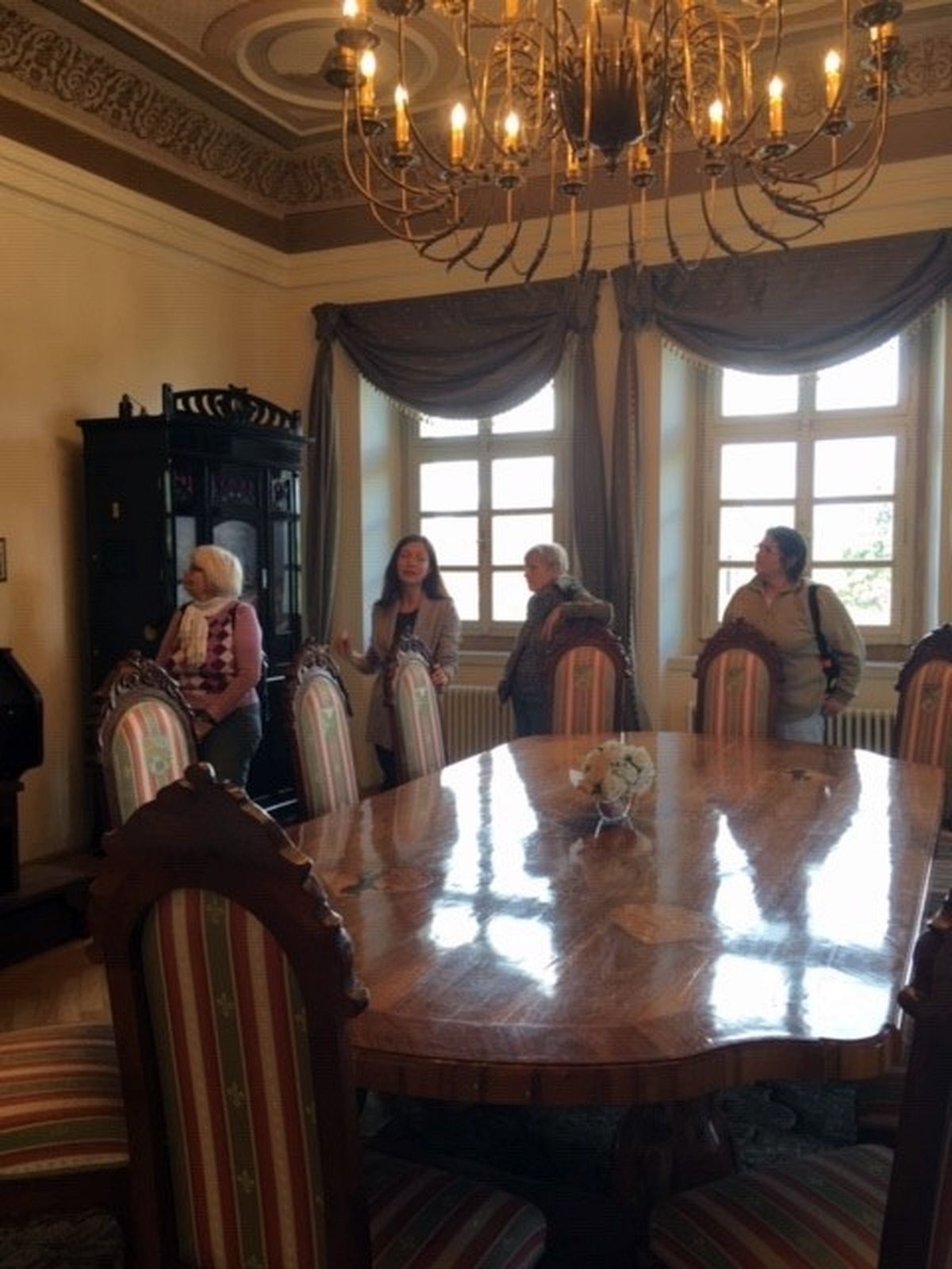 Umění loutky na zámku Chvaly  011.jpg