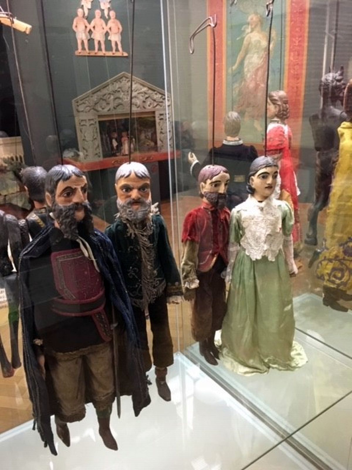 Umění loutky na zámku Chvaly  013.jpg