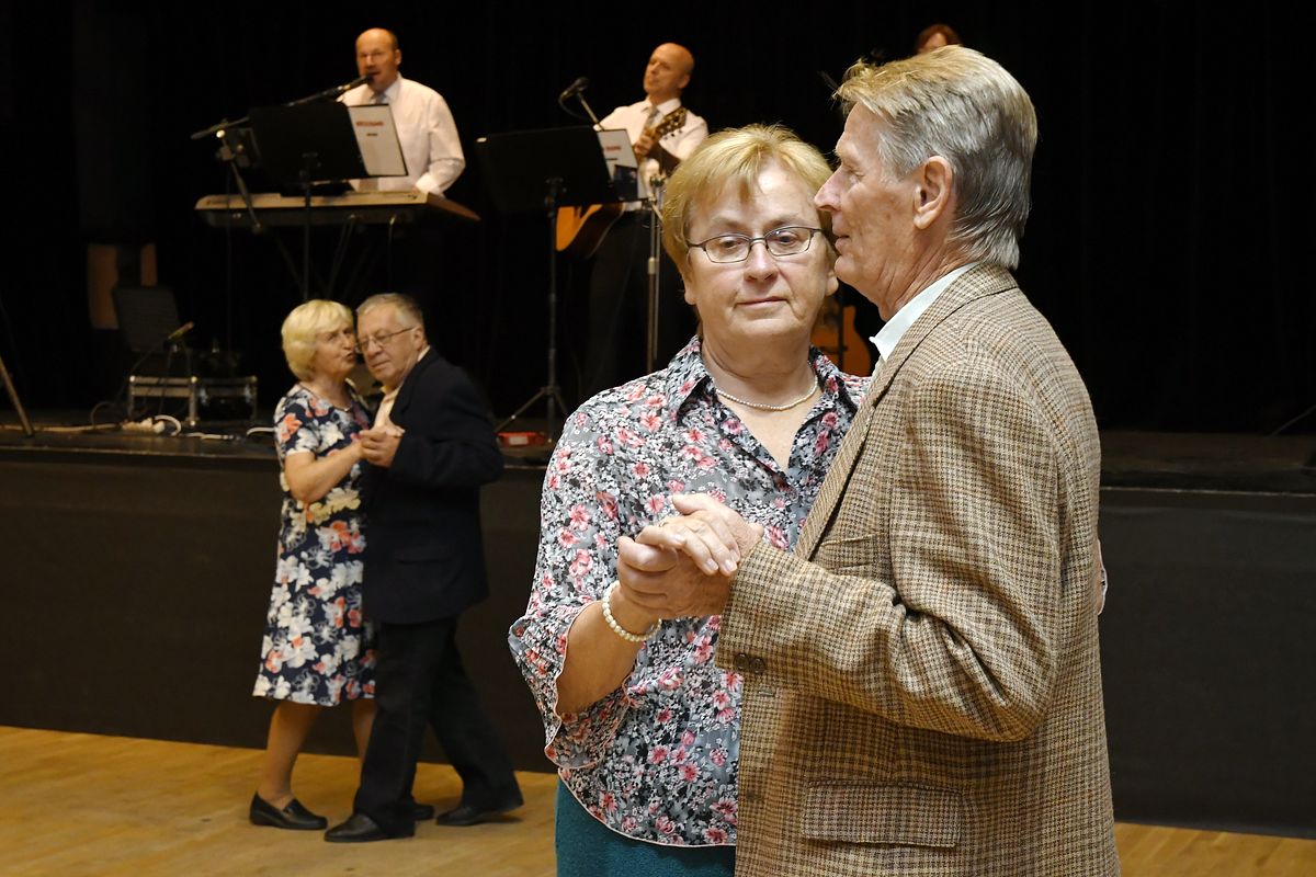 Věk je jenom číslo - oslava Mezinárodního dne seniorů 2019  040.JPG