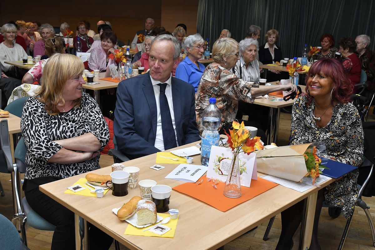 Věk je jenom číslo - oslava Mezinárodního dne seniorů 2019  044.JPG