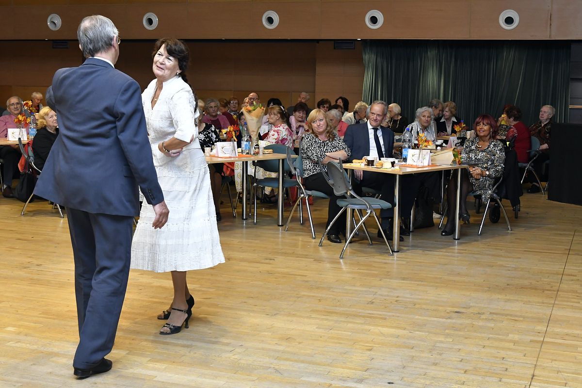 Věk je jenom číslo - oslava Mezinárodního dne seniorů 2019  048.JPG