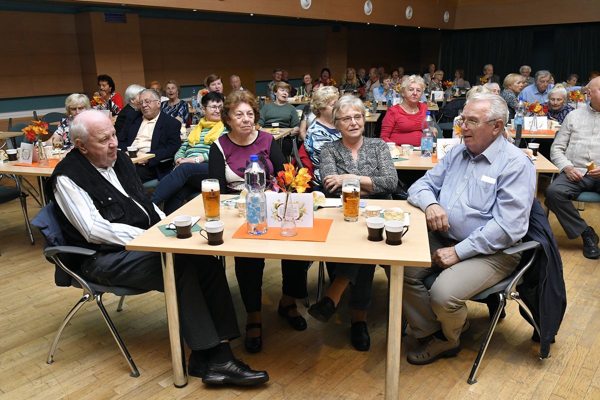 Věk je jenom číslo - oslava Mezinárodního dne seniorů 2019  051.JPG
