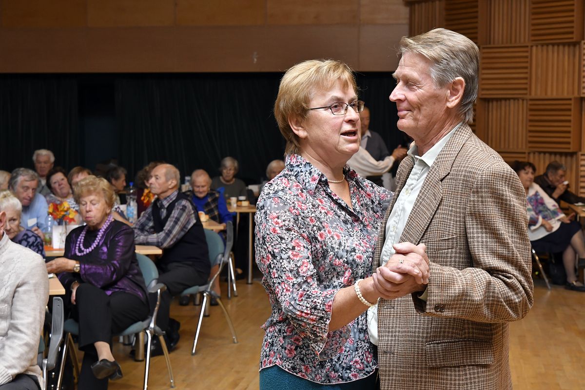 Věk je jenom číslo - oslava Mezinárodního dne seniorů 2019  053.JPG