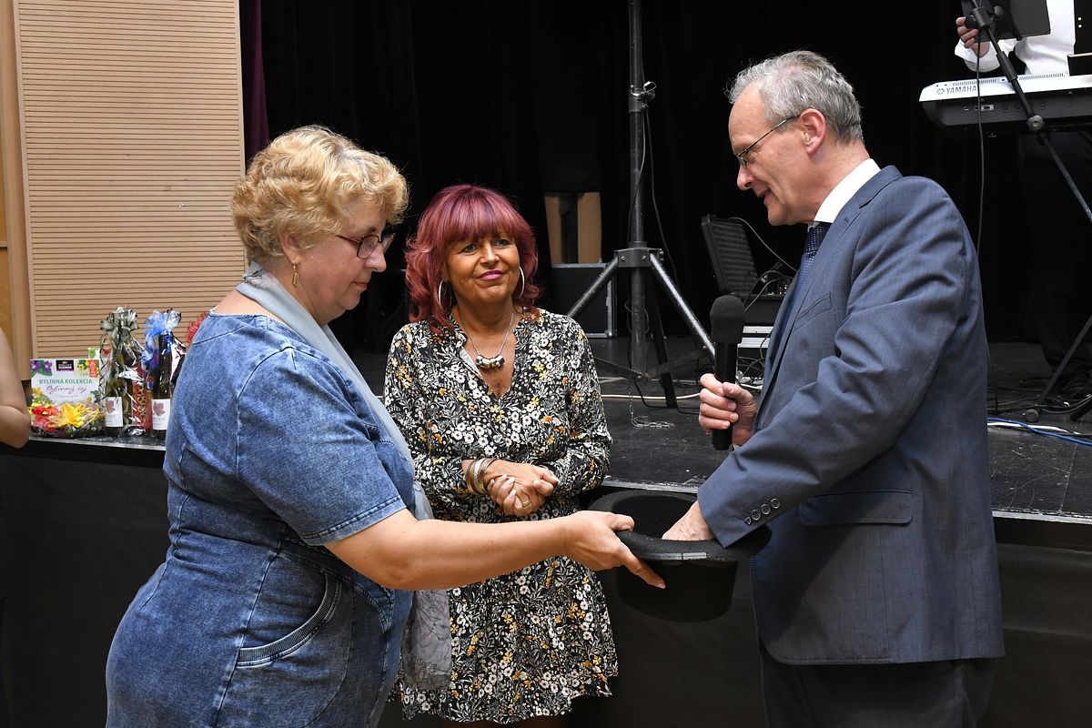 Věk je jenom číslo - oslava Mezinárodního dne seniorů 2019  063.JPG