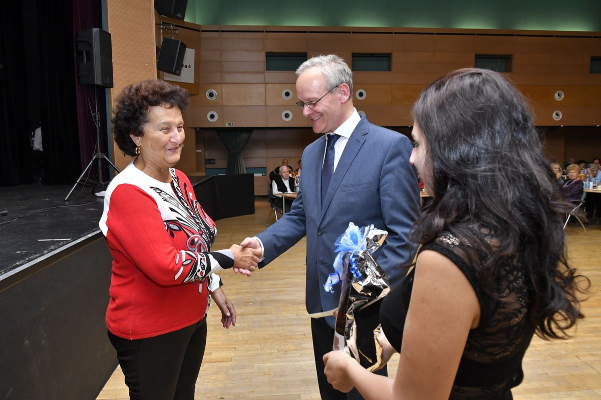 Věk je jenom číslo - oslava Mezinárodního dne seniorů 2019  071.JPG