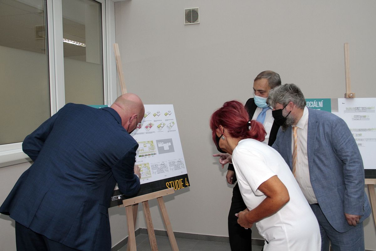 Výstava projektů seniorského domu Hudečkova - 002 - -YZ-2382.JPG