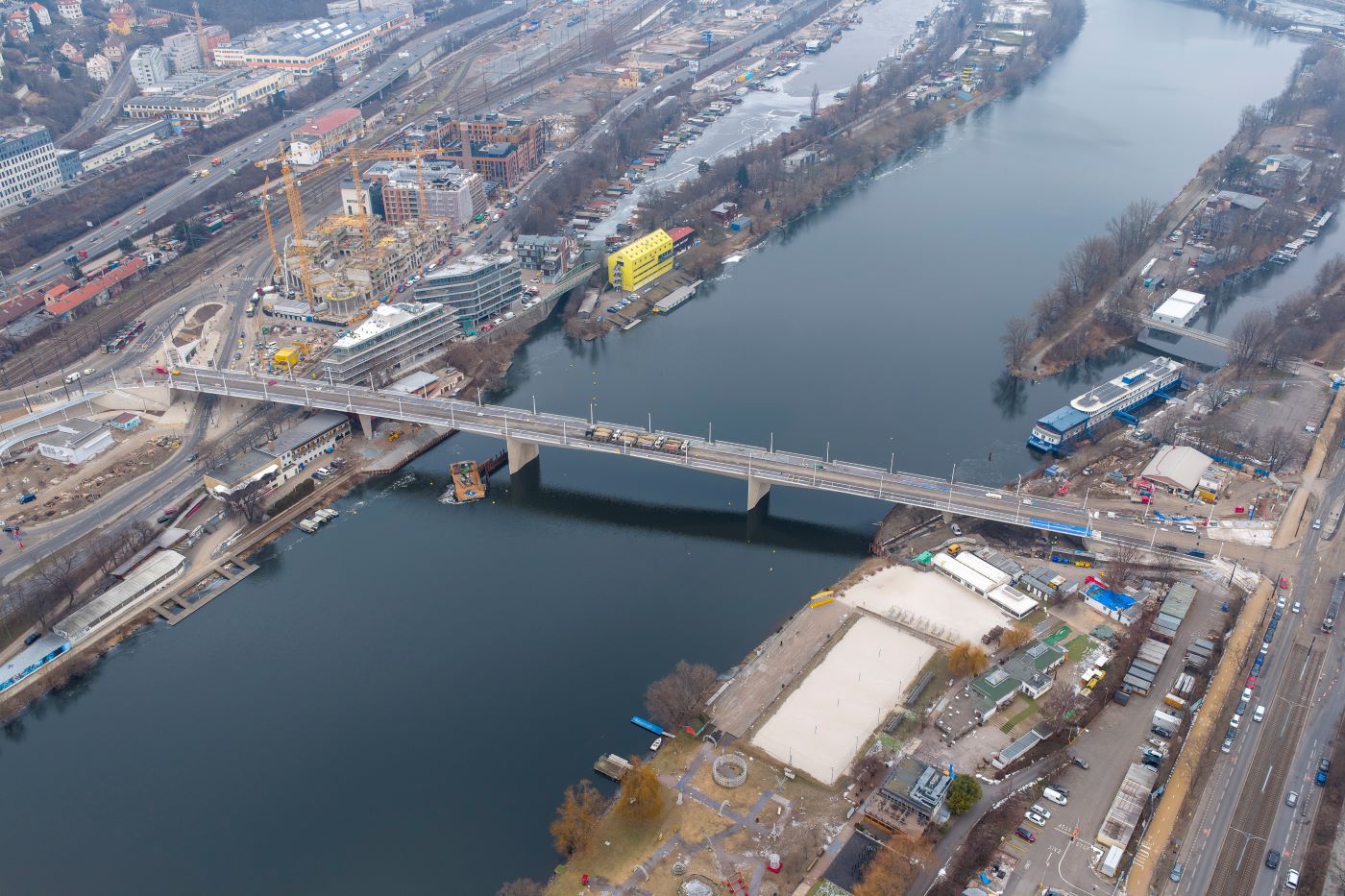 zatěžovací zkouška Dvoreckého mostu 9