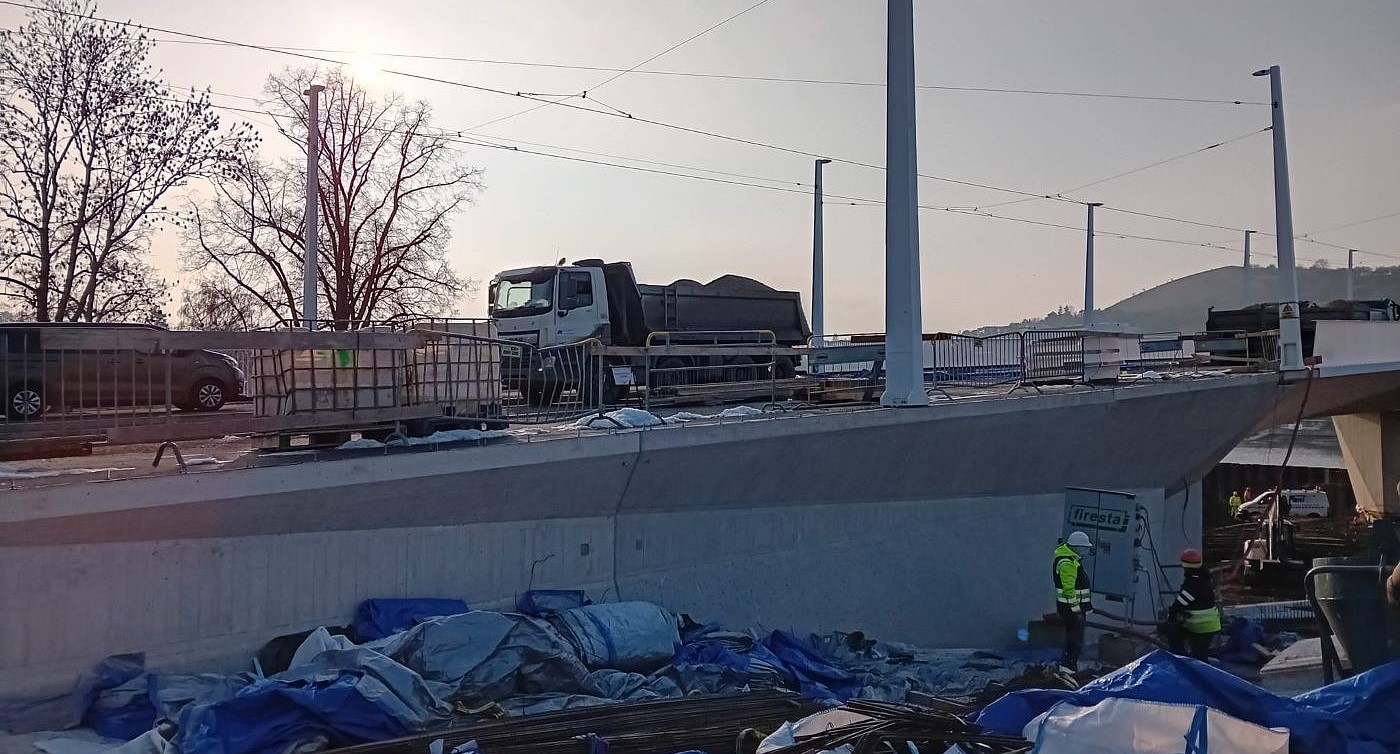 zatěžovací zkouška Dvorecký most 4