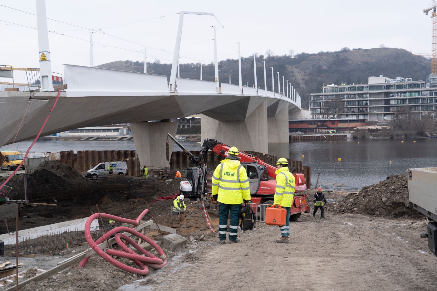 zatěžovací zkouška dvorecký most 21
