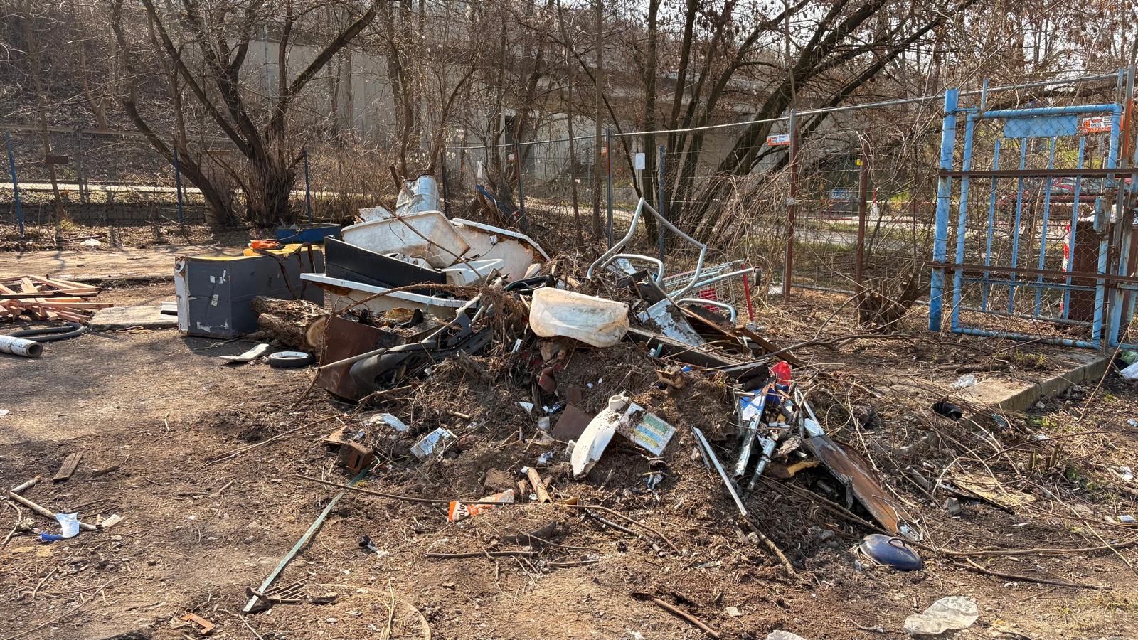 Demolice squattu Vrbova 8