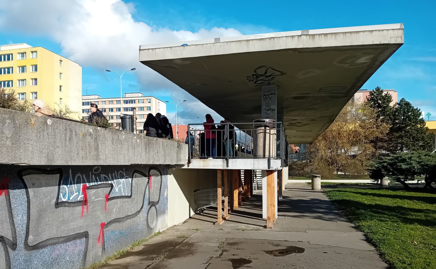 zastávka MHD Sídliště Novodvorská 6