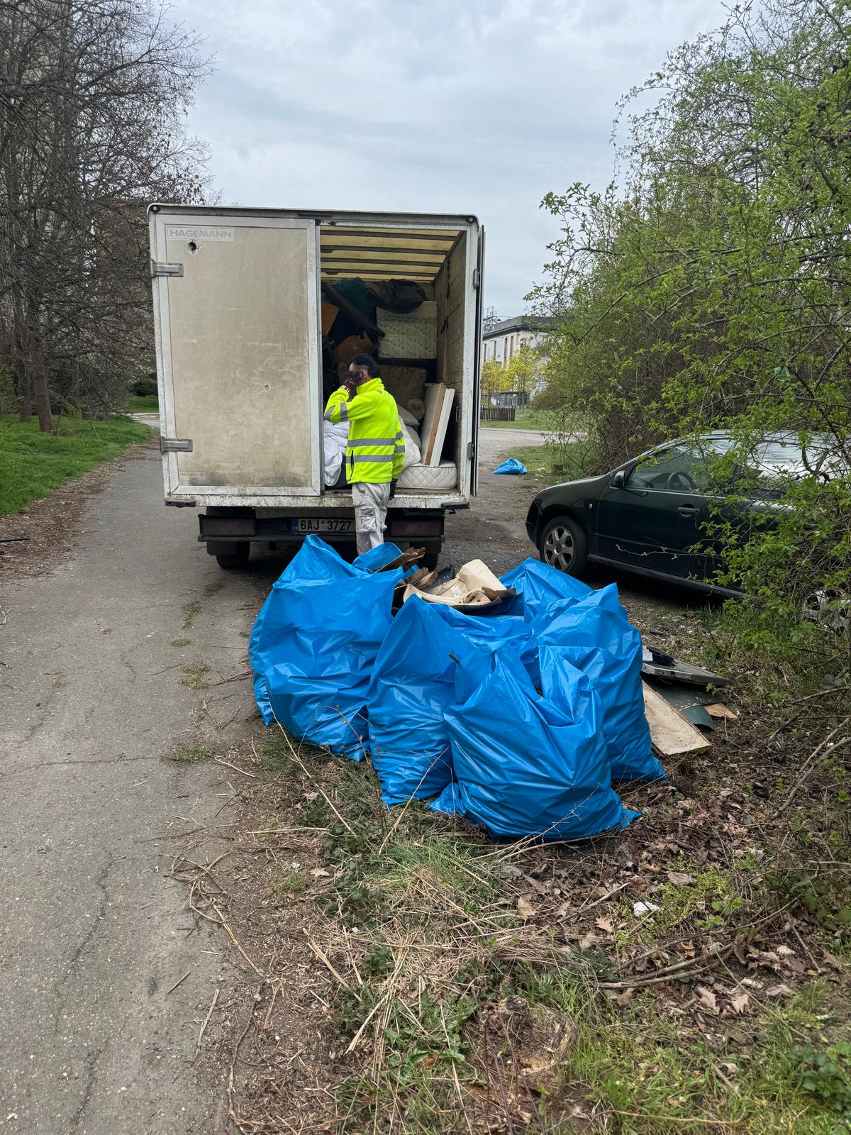 velký háj úklid duben 2025 9